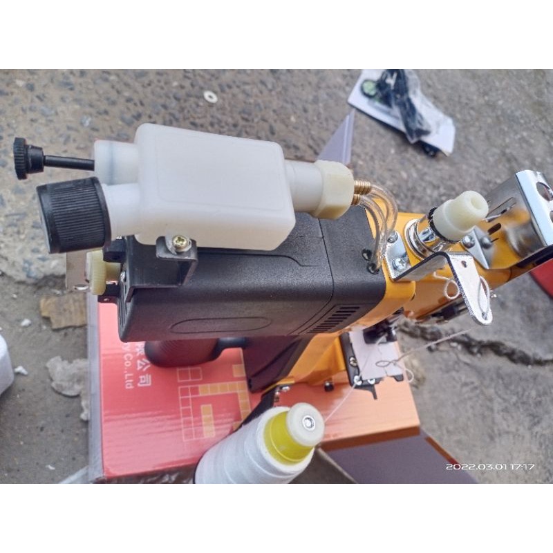 Máy khâu bao cầm tay nhãn hiệu GK9-500