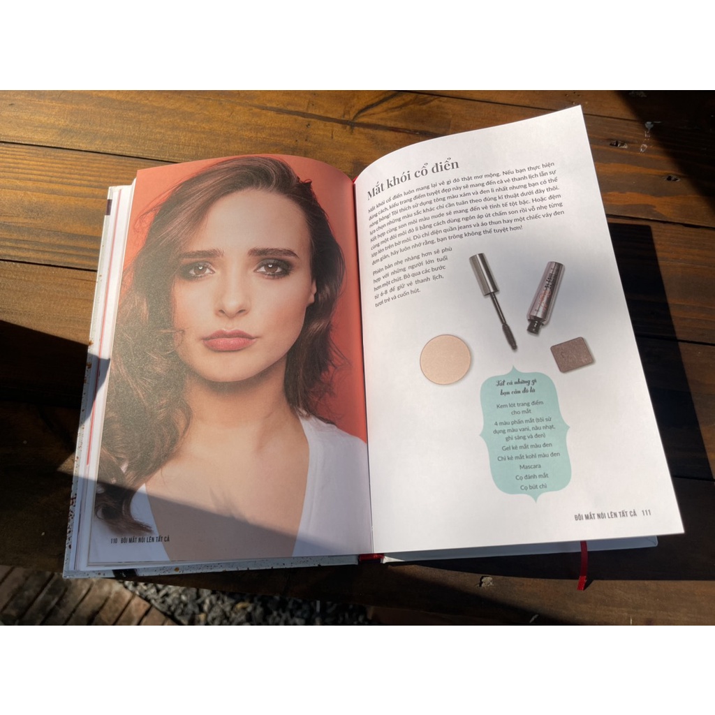 Sách_ (Bìa cứng, in màu toàn bộ) - The make up manual - Trang điểm tự nhiên, học cách trang điểm từ a-z - Á Châu