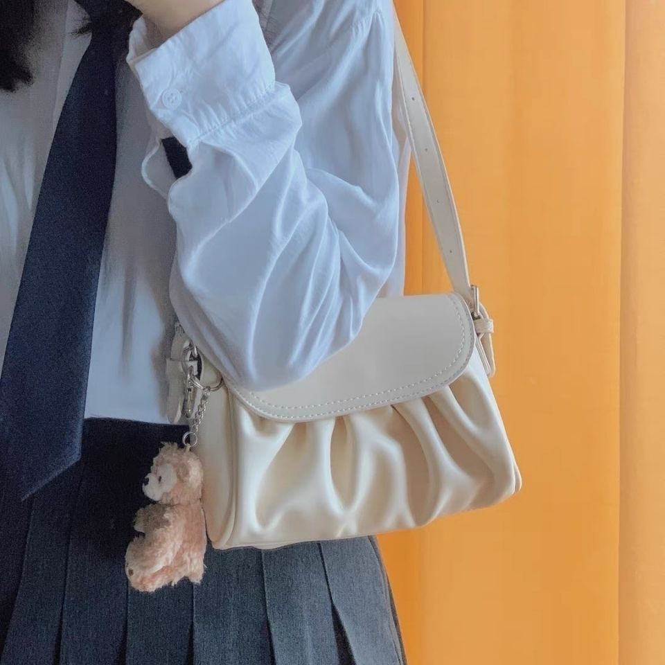 Túi Xách Đeo Vai / Kẹp Nách Hình Đám Mây Chất Liệu Sáp Mềm Mại Thời Trang Dành Cho Nữ