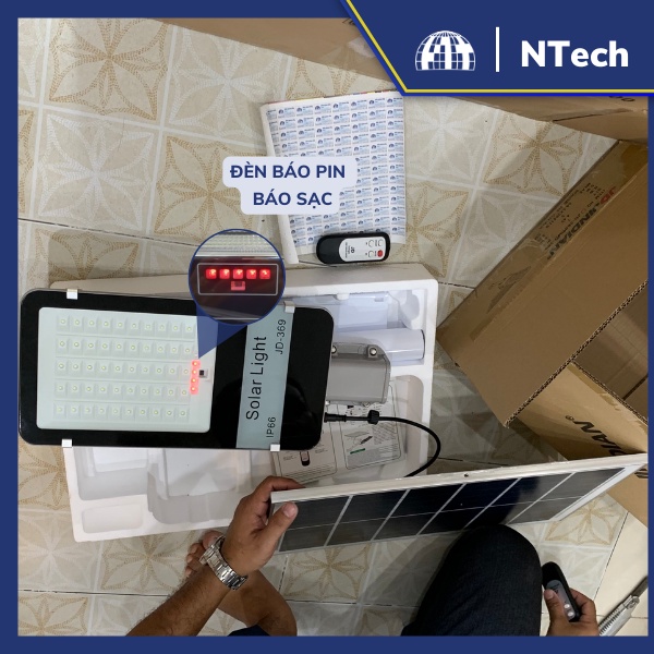 Đèn năng lượng mặt trời - Đèn đường NLMT Jindian JD-369 Công suất 300W Khung Nhôm, Chip Led "SMD" - BH 02 Năm