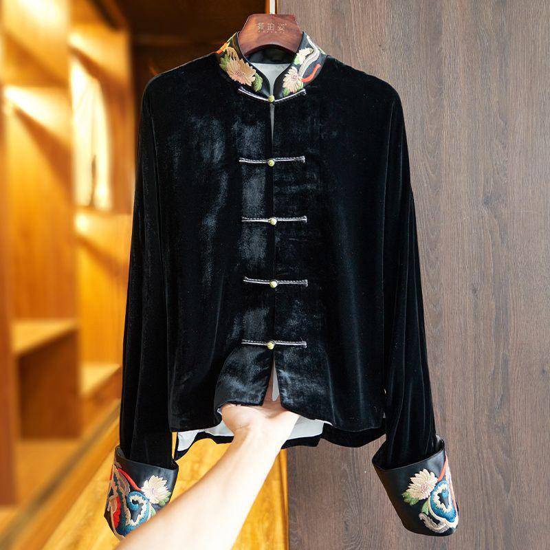 Áo Khoác satin Ngắn Cài Nút Thêu Họa Tiết Thổ Cẩm Màu Đen Kiểu vintage Thời Trang Mùa Xuân