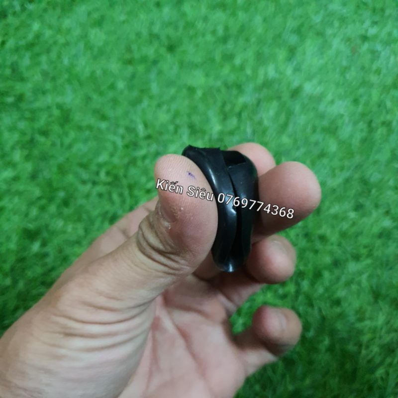 Cao su chân thắng và cần số xe cub