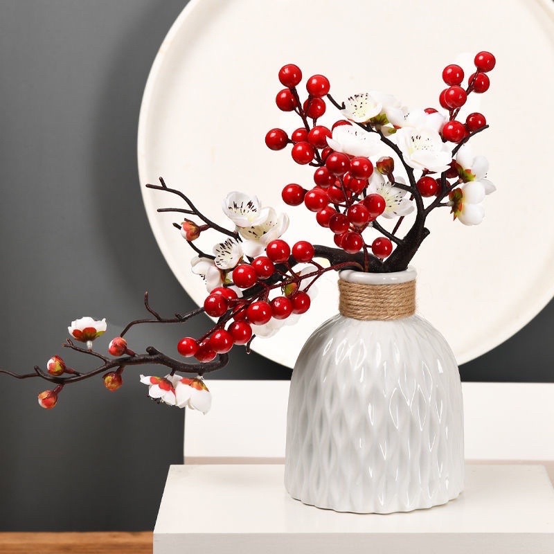 BÌNH KÈM HOA MAI - ĐÀO ĐÔNG SỊN