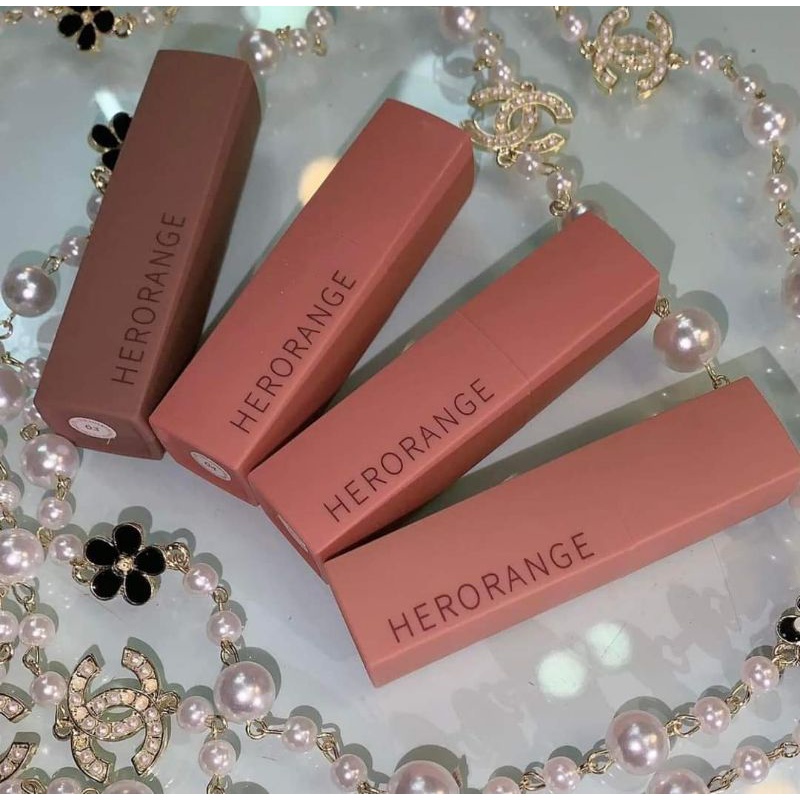 Son kem lì Hero matter lip chính hãng . Lên màu chuẩn