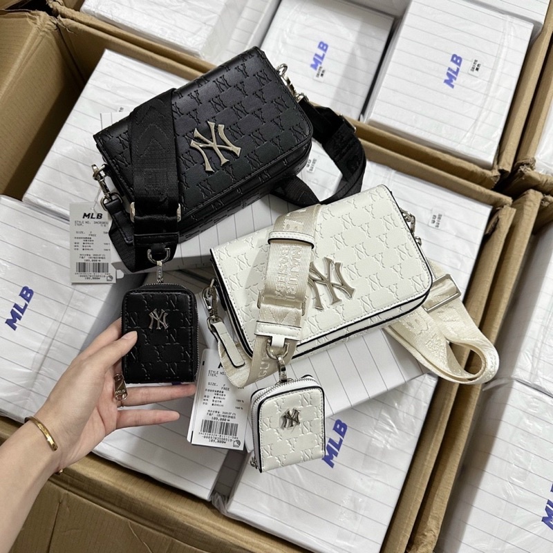 Túi da chéo dập monogram N.Y kèm túi mini bản xuất dư xịn.