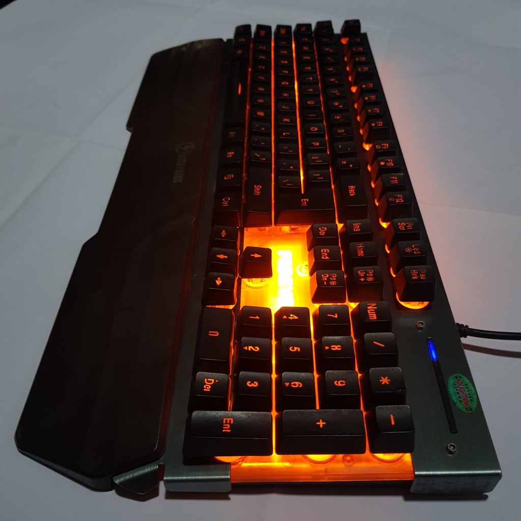 Bàn Phím gaming Giả Cơ có kê tay cũ dùng tốt - Bàn phím có dây cổng usb siêu nhậy