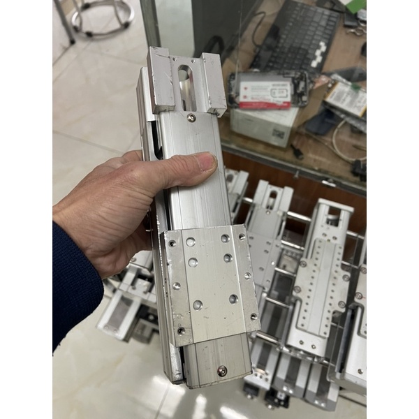 Trục Z chế máy Hàn cell pin