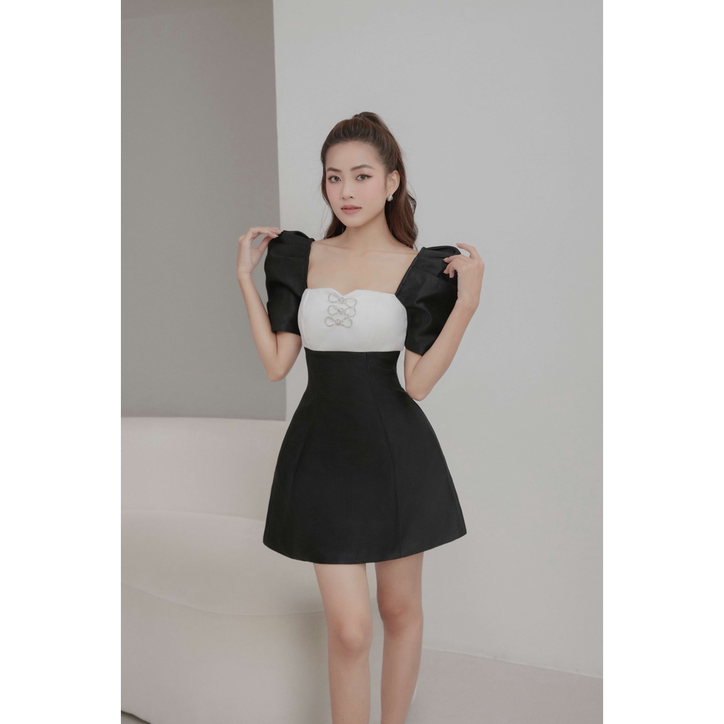 Anis_ Đầm Tiểu Thư Phối Hai Màu Form A Tôn Dáng Bowl Dress, Váy Cổ Vuông Tay Phồng