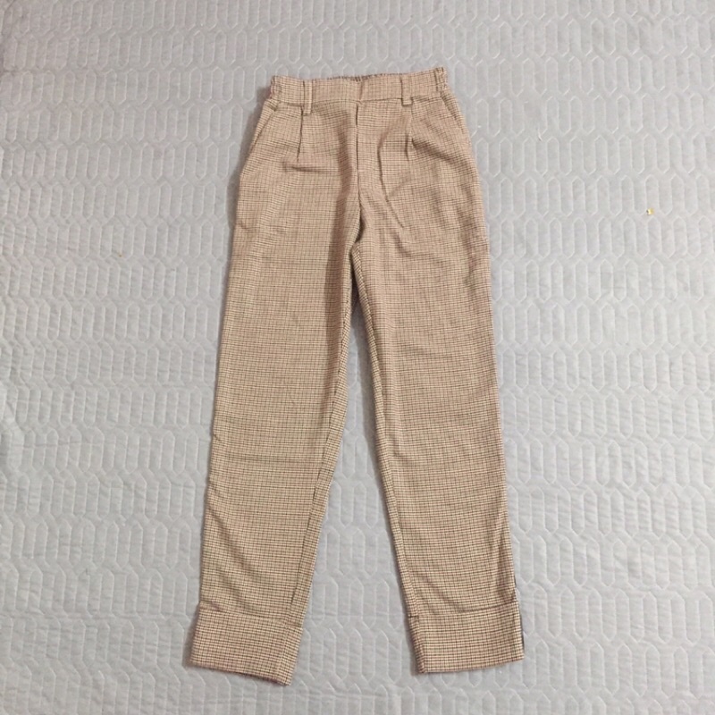 Quần dài Bershka nữ size XS 2hand