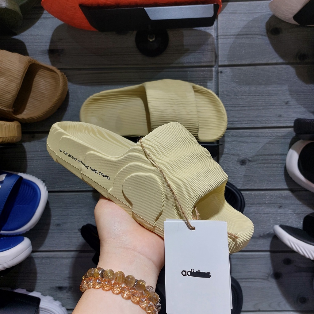 Dép Adilette 22 đúc nguyên khối