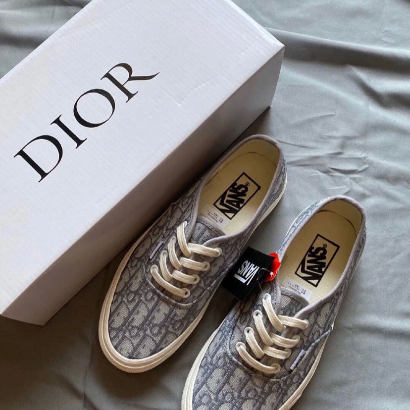 Giày Thể Thao Vans Cổ Thấp Thêu Họa Tiết Cá Tính Cho Nam Nữ size 35-44