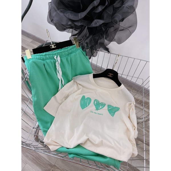 SET THỂ THAO ÁO THUN TRÁI TIM + QUẦN XANH JOGGER (TH)