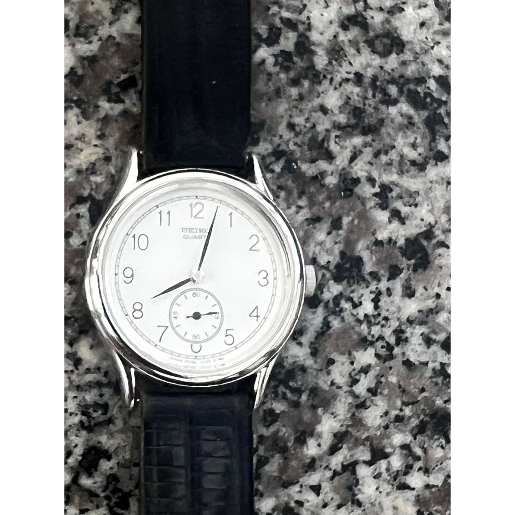 Đồng hồ nữ seiko kim rốn chính hãng mới 95%