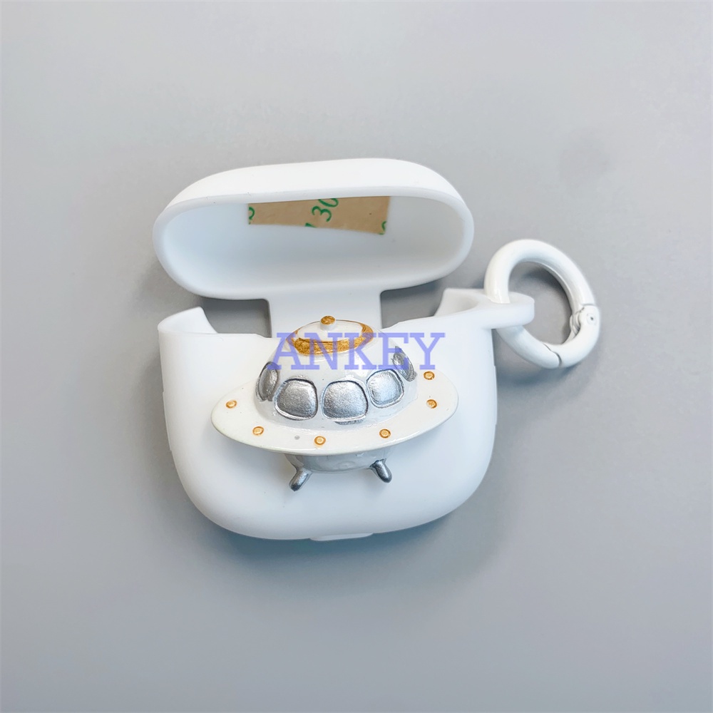 SoundPEATS Air 3 Deluxe / Air3 Pro / Sonic / Mini Pro Earbuds Cover Vỏ Bảo Vệ Hộp Sạc Tai Nghe Bằng Silicon Hình Phi Hành Gia Màu Đen Cho Soundpets Air 3 Deluxe / Air3 Pro / Sonic / Mini Pro