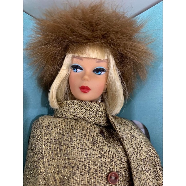 Búp bê Barbie Gold'n Glamour