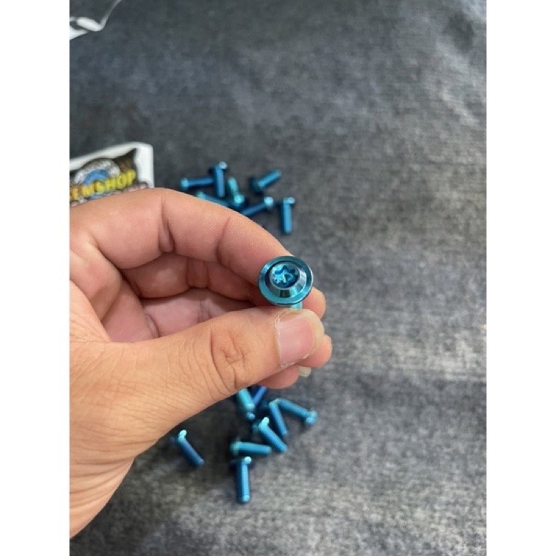 (Giá 1Ốc) Ốc Titanlium 8li20 Gắn Nhiều Vị Trí Trên Xe Cực Đẹp