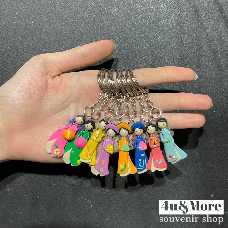 Móc khoá/ móc điện thoại nhựa dẻo mini cô gái áo dài Việt Nam