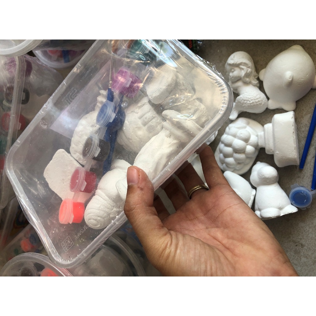 Bộ tô tượng cho bé tặng kèm màu và cọ