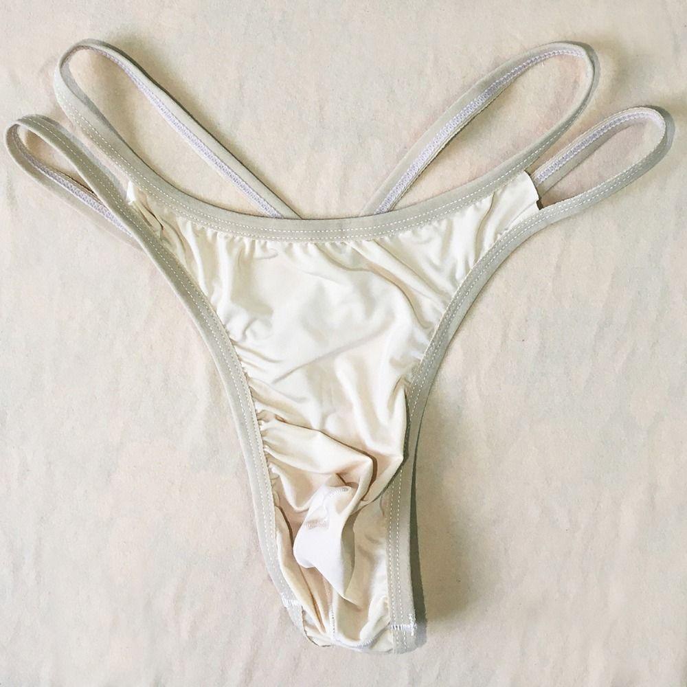 Quần Lót Chữ U Cạp Thấp Không Đường May Màu Sắc Ngà Đơn Giản