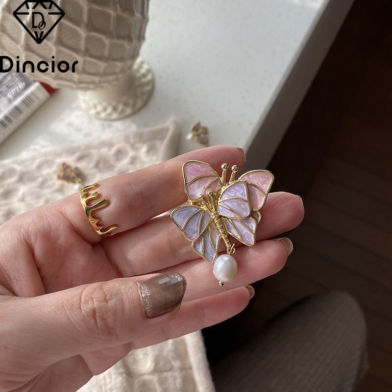 Khuyên Tai Hình Bướm Đính Ngọc Trai Phong Cách Hàn Quốc Mới 2023 Dành Cho Bạn Nữ