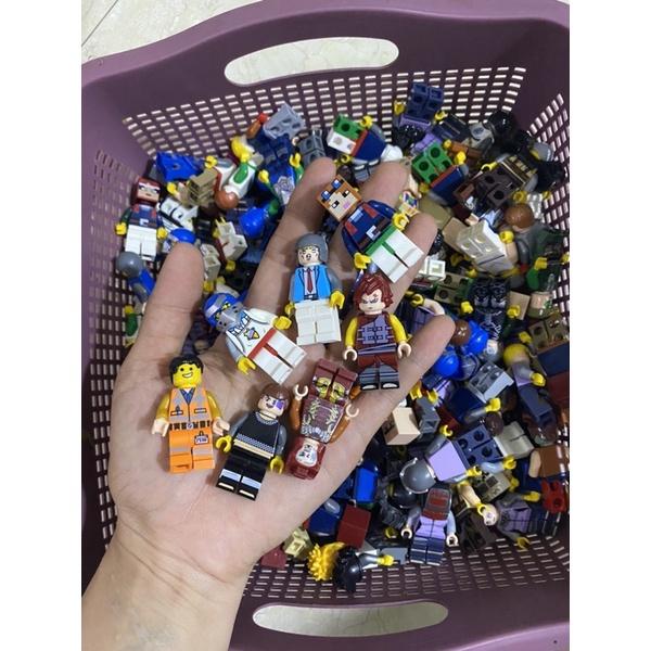 Nhân vật xếp hình kèm vũ khí mới 100% homezzdecor