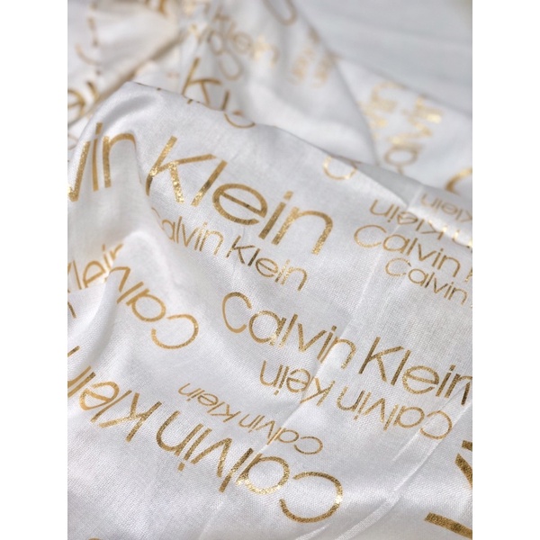 Khăn choàng Calvin