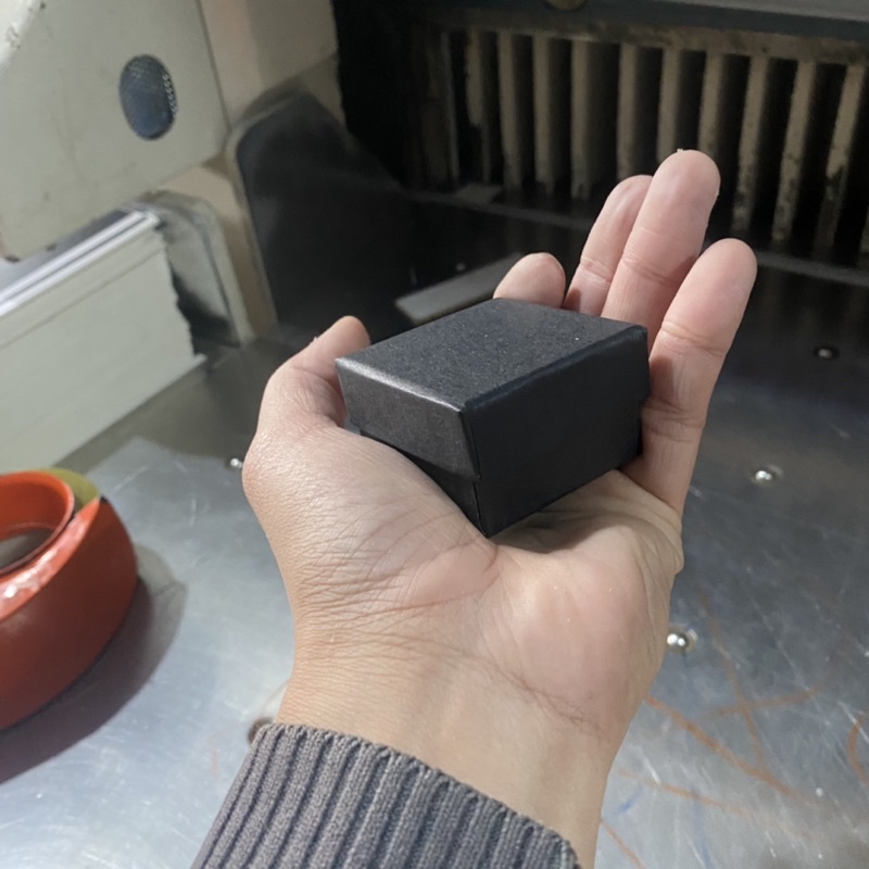 Hộp nhãn  lót mút nhung kèm ảnh thật