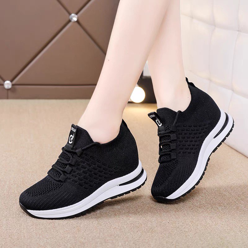 Giày sneaker chun độn đế 7p