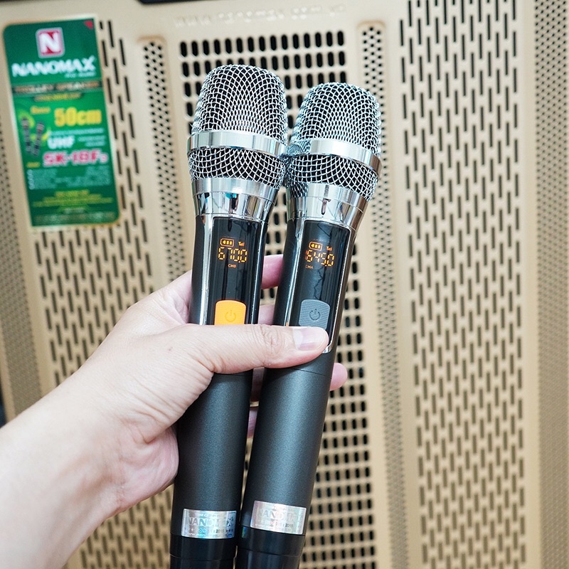 Loa karaoke di động Nanomax SK-18F5 (Loa 3 đường tiếng, 1 loa bass 50cm, 1 trung 16cm, 1 treble, công suất 1150W, 2 Mic)
