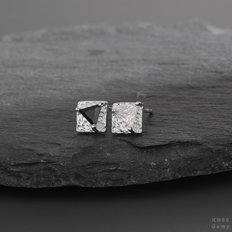 Khuyên tai nam bạc 925 hình vuông thoi đính đá tam giác cá tính 2 màu unisex Galvin (1 chiếc) | GEMY SILVER KN89