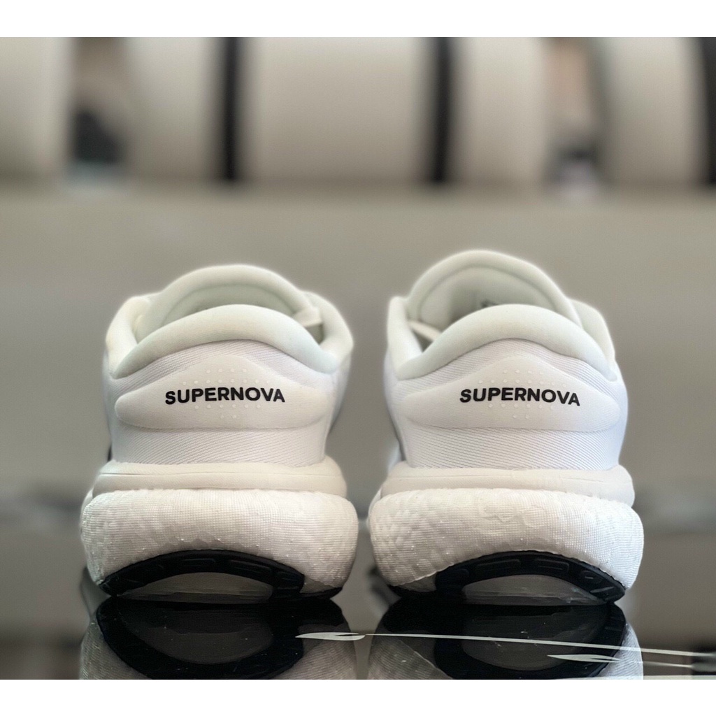 Giày Thể Thao Adidas Supernova