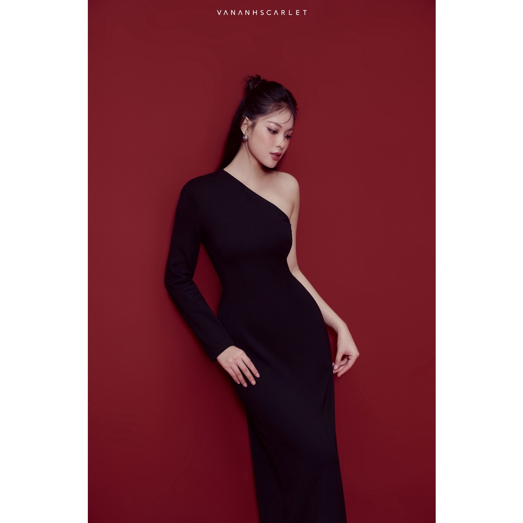 Đầm nữ VANANHSCARLET lệch vai dài tay V029F22