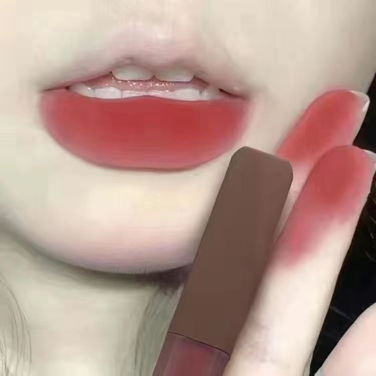 Son Môi Màu Hồng Mịn Màng Không Phai Màu Chống Nước