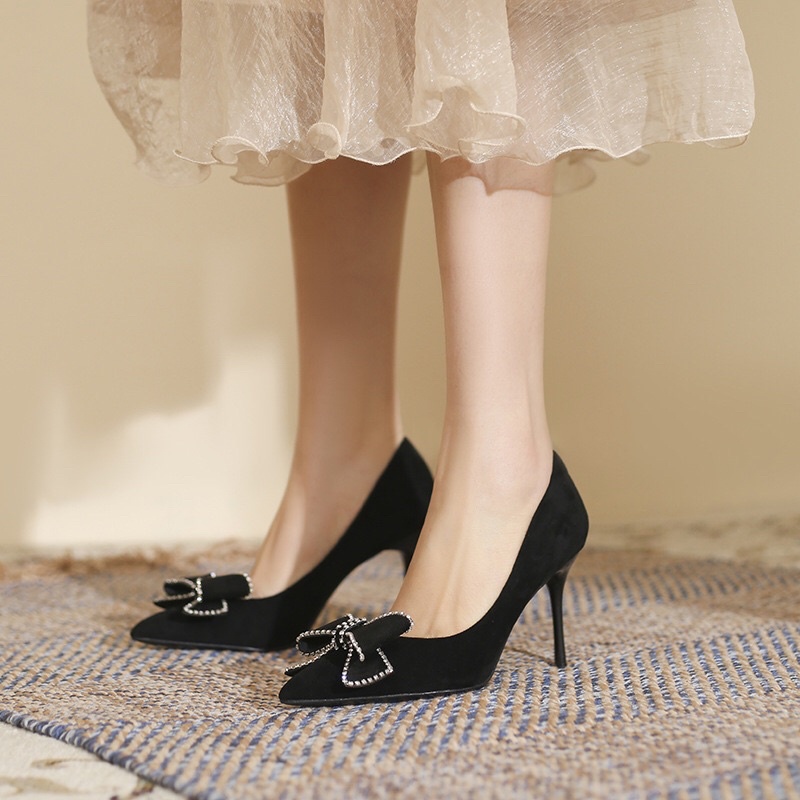 Guốc Cao Gót Mũi Nhọn Nơ Đính Đá Cao 7-9cm Màu Đen Sang Chảnh