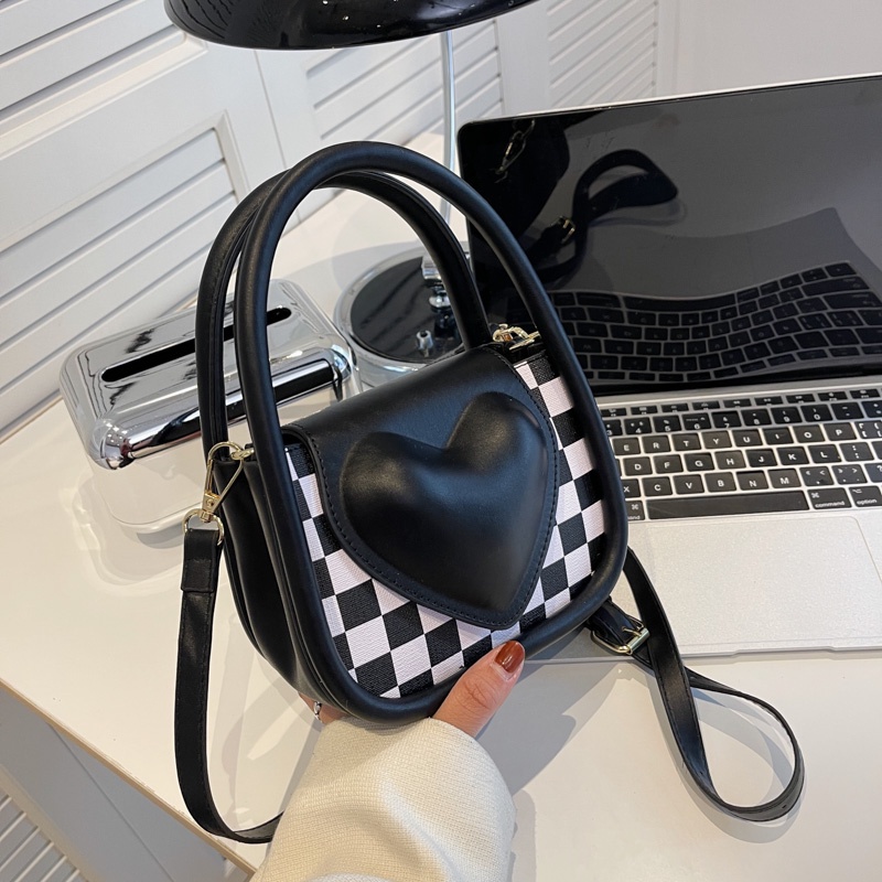 Túi Đeo Vai Họa Tiết Trái Tim Đơn Giản Thời Trang Cao Cấp Dễ Phối Đồ Cho Nữ