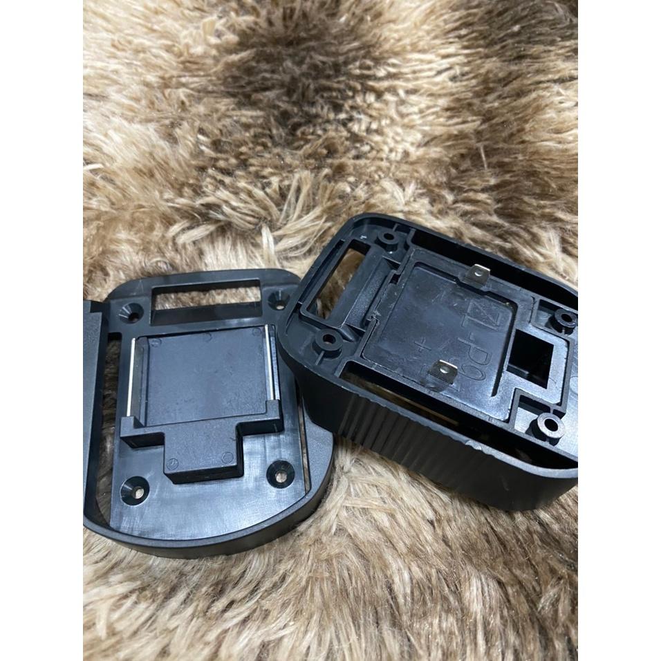 Đế đúc 3 chân pin Makita 14.4V - 18V nhựa siêu cứng .