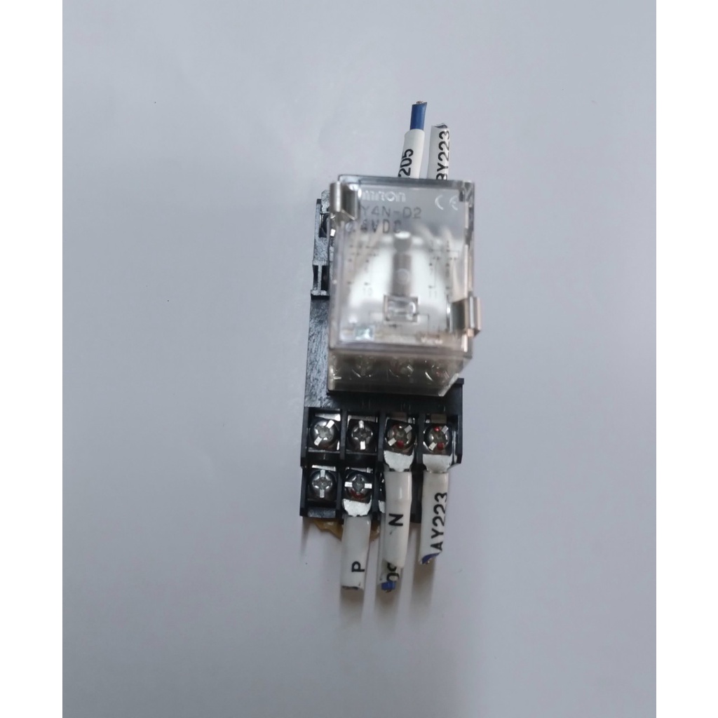 Rơ le  24V  OMRON hàng Nhật bản tháo máy