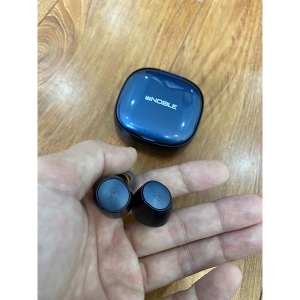 Tai nghe bluetooth nhét tai Noble Falcon2