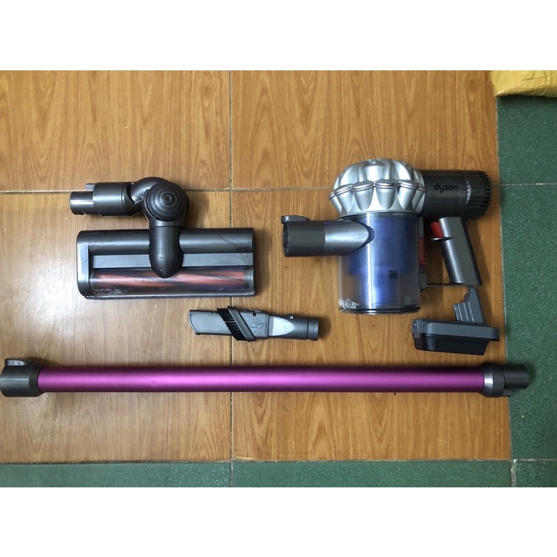 Máy hút bụi v6 chân pin makita