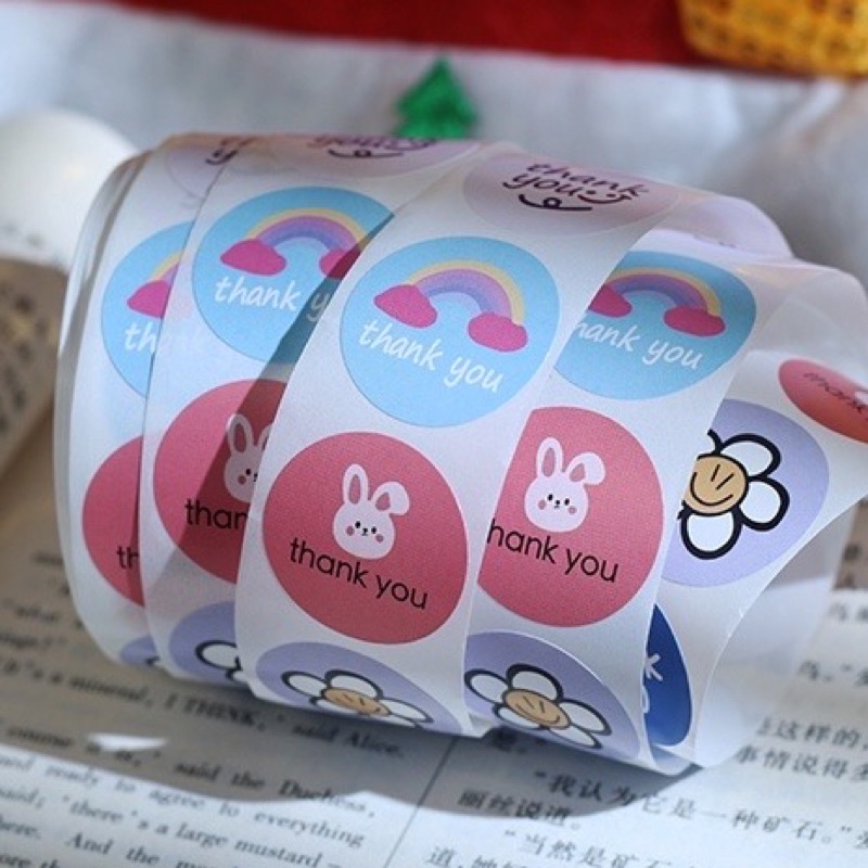 Lẻ 32 tem dán sticker trang trí nhiều hình dễ thương size 2.5cm có keo dính