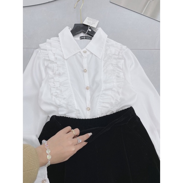 [ 𝐅𝐑𝐄𝐄 𝐒𝐇𝐈𝐏 ] Sét sơmi bèo xinh yêu  Áo chất thô lụa mềm đẹp, viền bèo dọc thân áo rất tiểu thư  Mix quần sooc