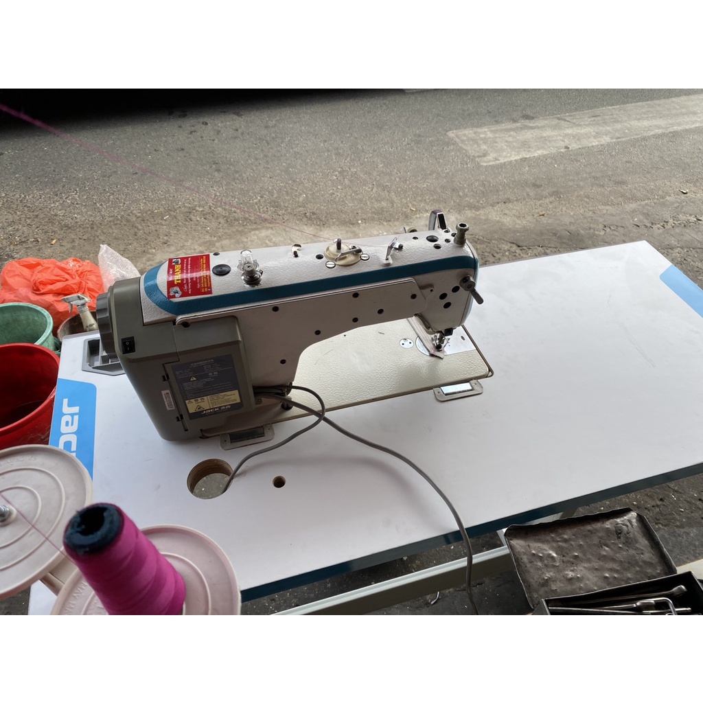 MÁY MAY 1 KIM JACK A4 CHÍNH HÃNG NÂNG CHÂN VỊT TỰ ĐỘNG CÒN MỚI 90%