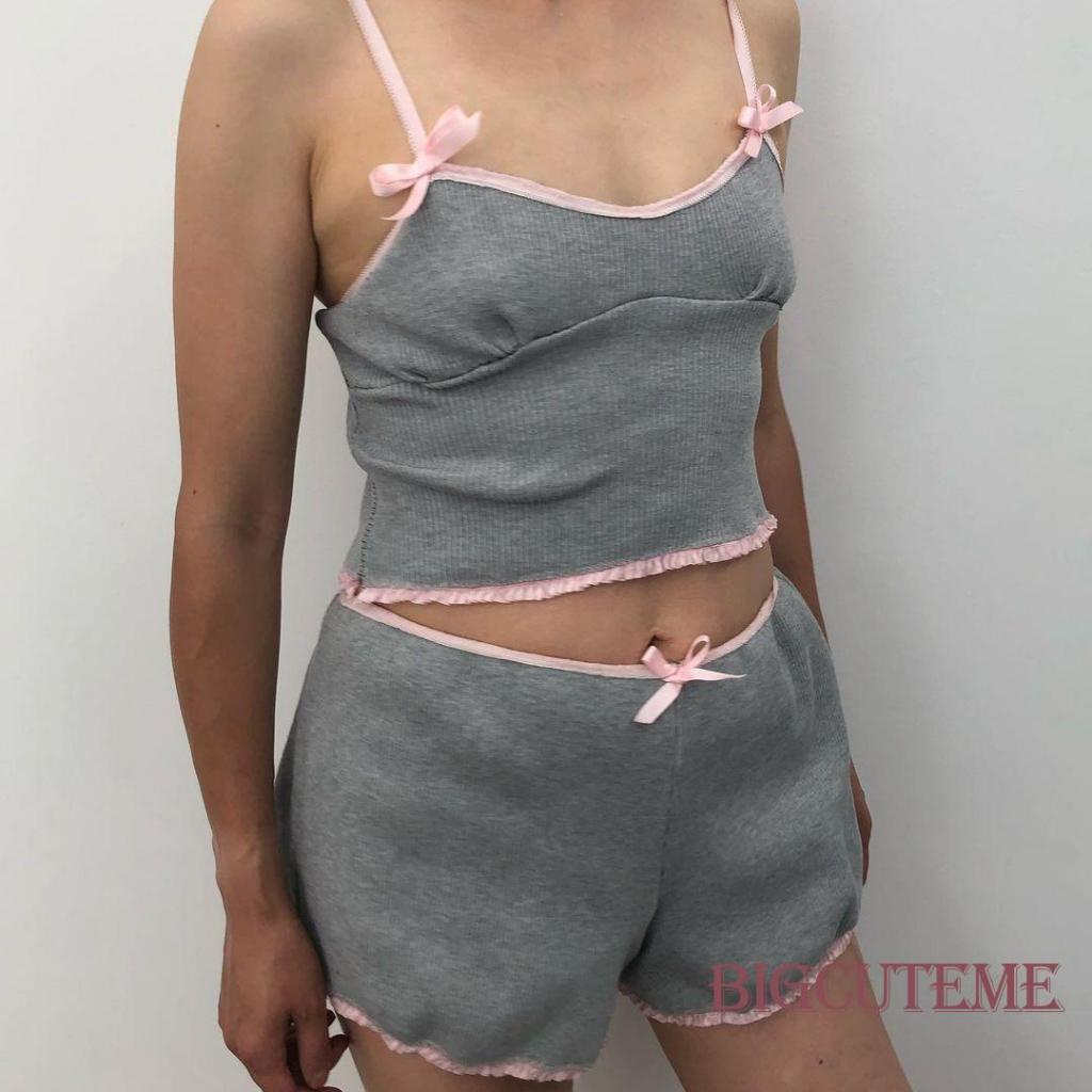 [] - Set Đồ 2 Món Gồm Áo Hai Dây Spaghetti Hai Dây Thắt Nơ Eo Co Giãn Phối Quần Short Lưng Thun