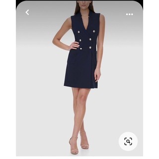 Đầm xanh Tommy phối nút