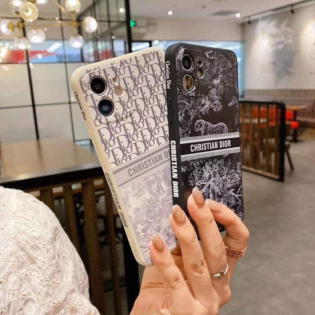 Ốp lưng Realme 5 5i 5S 6i U1 2 Pro C2 2 5 Pro 6 Pro 6 Realme 6S C11 2020 C15 C12 C25 C25S 7 4G 7i C17 X7 8 4G 8 Pro 7 5G Vỏ điện thoại bằng silicon kiểu châu Âu và châu Âu 90 °