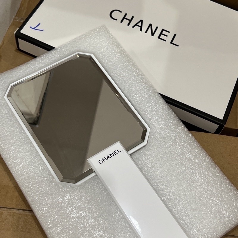 Gương cầm tay sang chảnh Chan full hộp