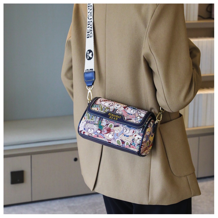 Túi Đeo Chéo Hình Gấu Hoạt Hình Màu Tương Phản Thời Trang Cho Nữ