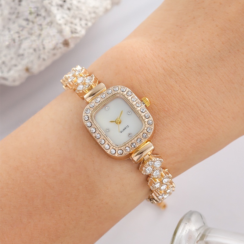 Đồng Hồ Đeo Tay Máy Quartz Mặt Vuông Dây Kim Loại Chống Thấm Nước Phong Cách Retro Cho Nữ