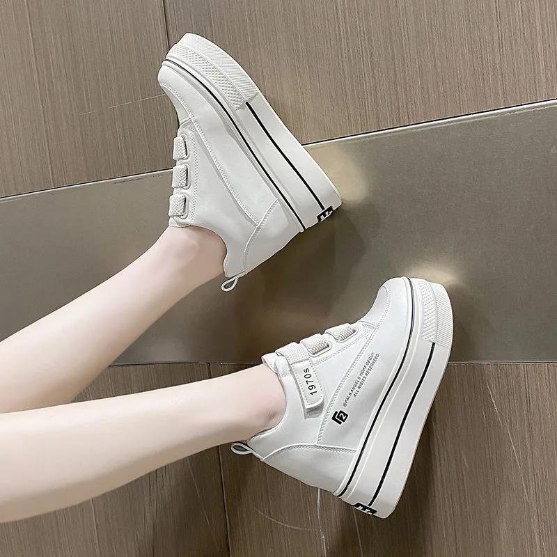 Giày Thể Thao Đế Dày Tăng Chiều Cao Phong Cách Mới Hợp Thời Trang Mùa Hè Cho Nữ