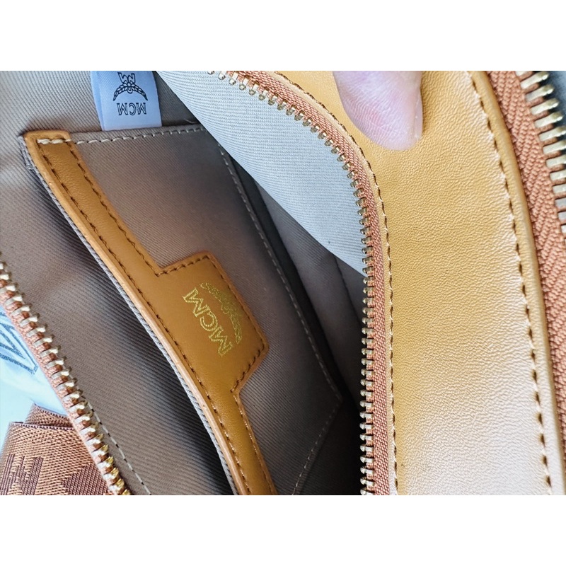 Túi đeo chéo unisex mcm